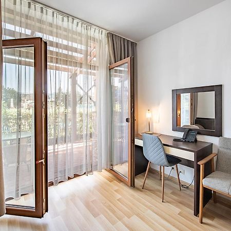 Besenova Apartman Korzar Exteriör bild