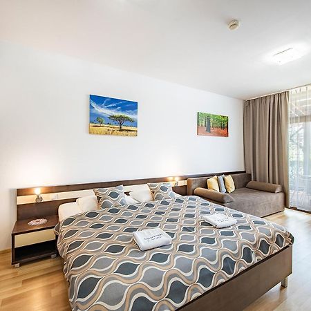Besenova Apartman Korzar Exteriör bild