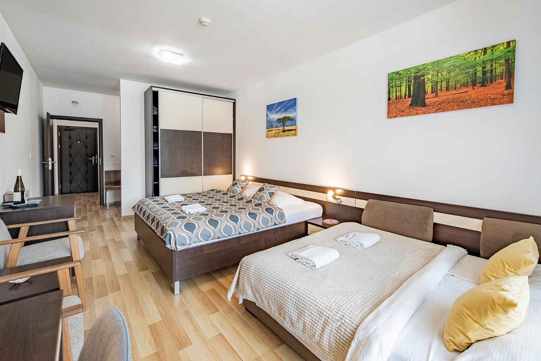 Besenova Apartman Korzar Exteriör bild