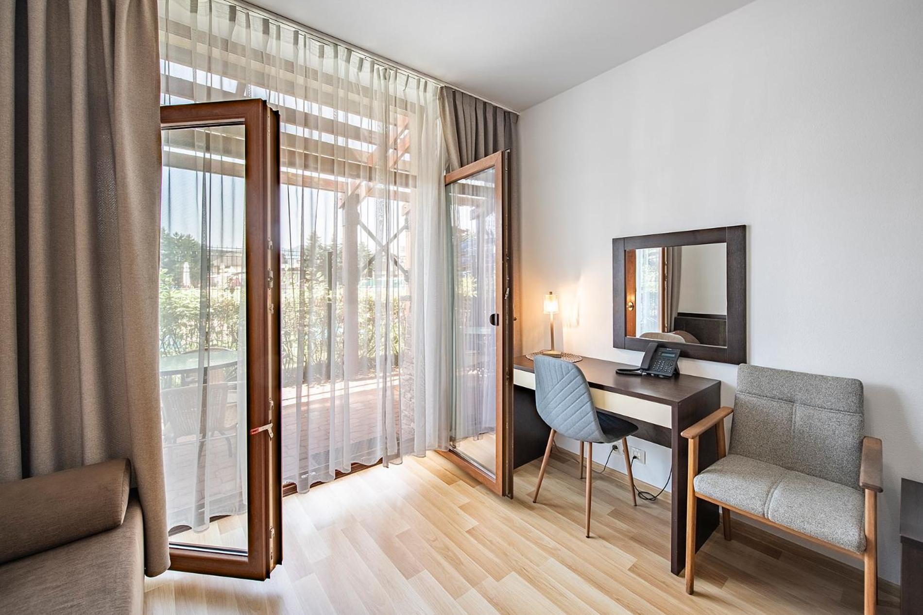 Besenova Apartman Korzar Exteriör bild
