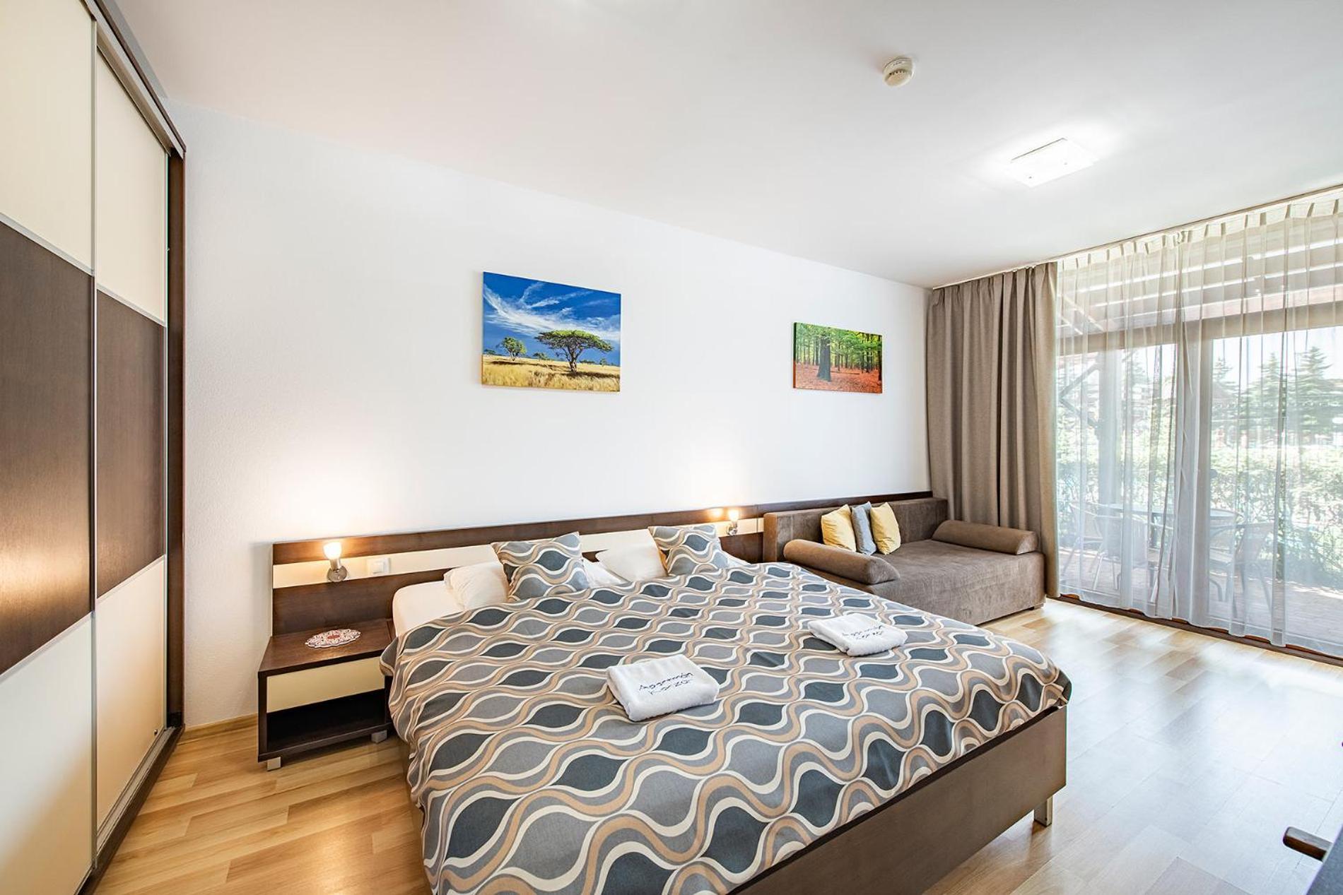 Besenova Apartman Korzar Exteriör bild