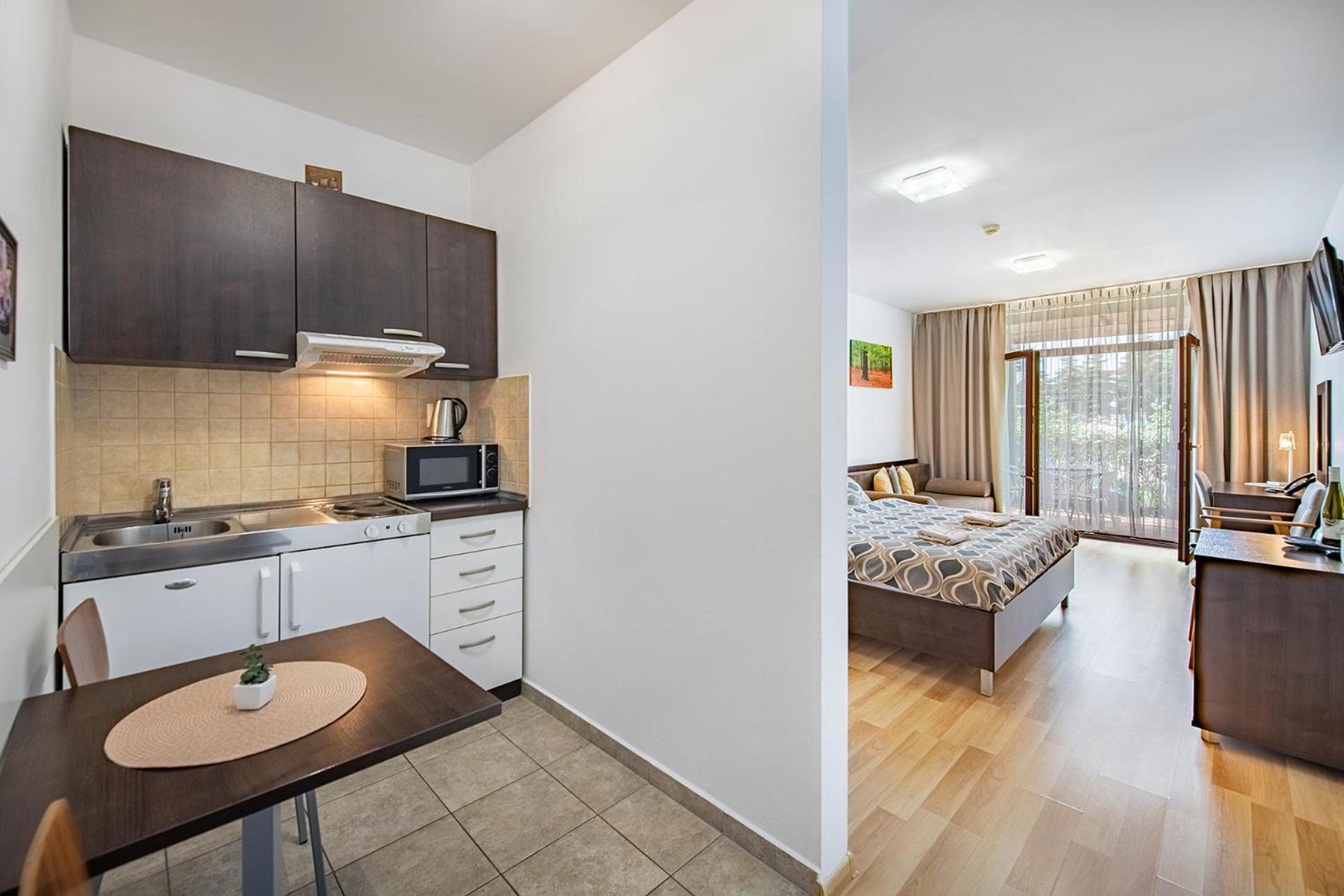 Besenova Apartman Korzar Exteriör bild